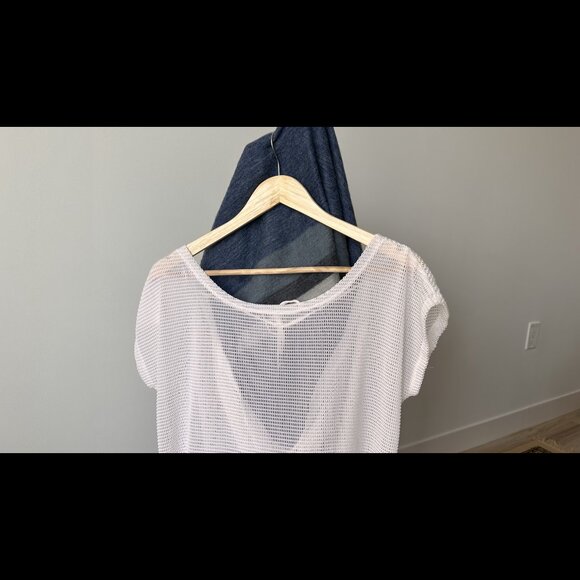 La Vie en Rose Aqua Mesh Tunic - Size M, Lightweight Summer Cover-Up - Picture 3 of 6